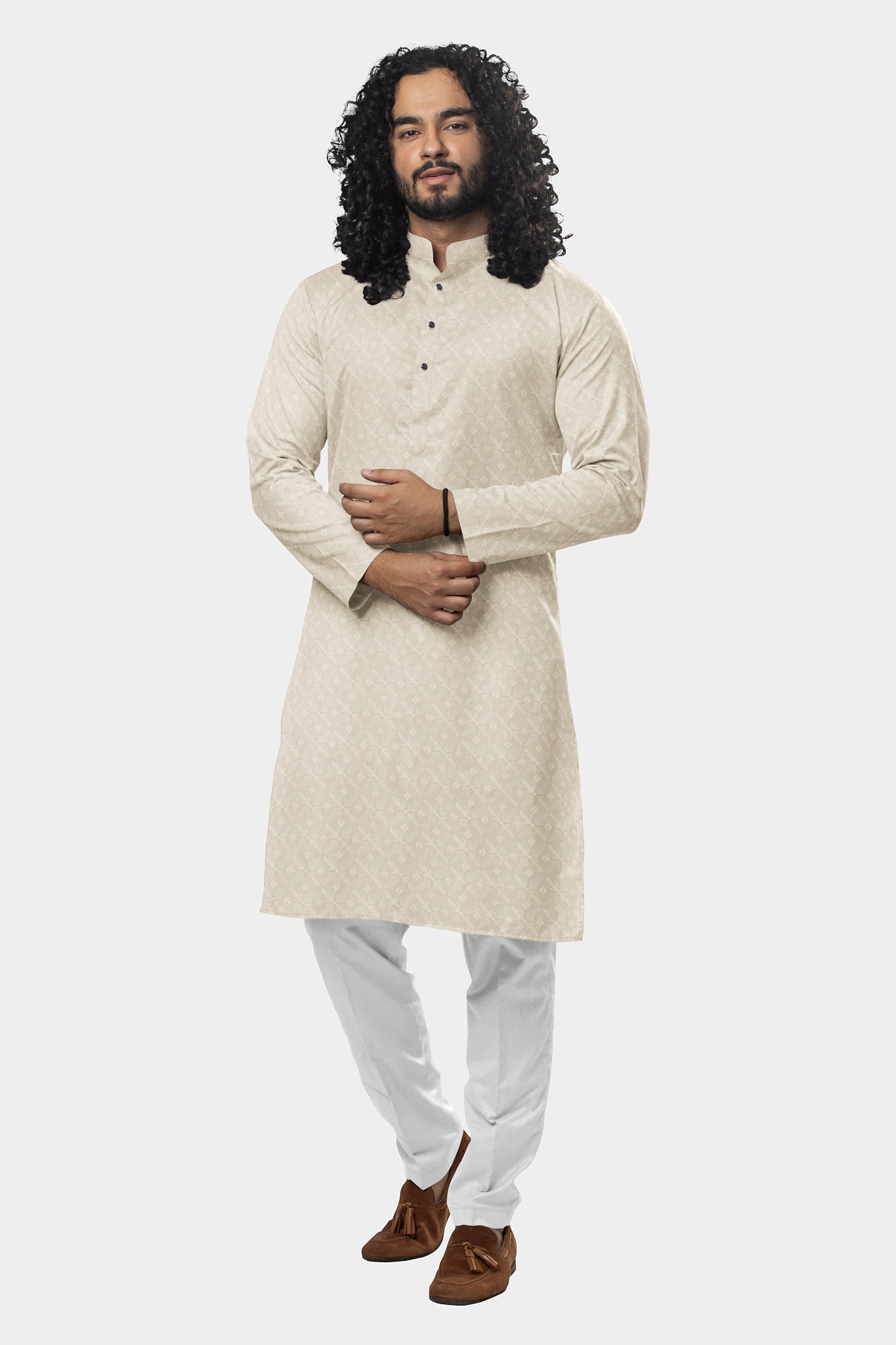 Floral Harmony Off White Embroidered Kurta SK26